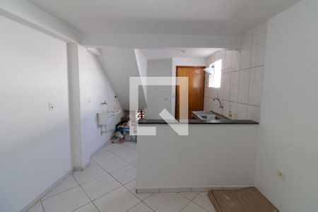 Sala - Cozinha de apartamento para alugar com 2 quartos, 40m² em Vila Dalva, São Paulo