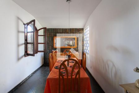 Sala de Jantar de casa à venda com 3 quartos, 154m² em Santa Terezinha, Belo Horizonte