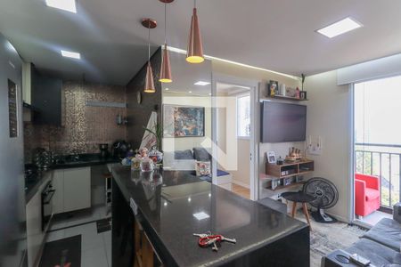 Cozinha de apartamento para alugar com 2 quartos, 39m² em Vila Inglesa, São Paulo