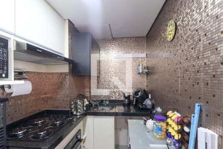 Cozinha de apartamento para alugar com 2 quartos, 39m² em Vila Inglesa, São Paulo