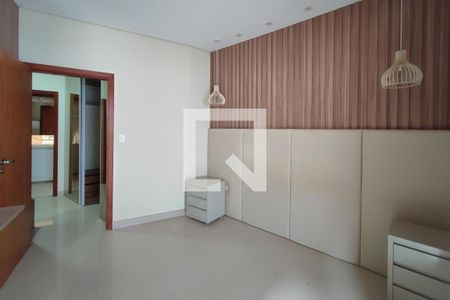 Quarto Suíte de casa de condomínio para alugar com 3 quartos, 220m² em Swiss Park, Campinas