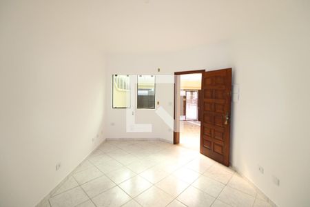 Sala de casa para alugar com 4 quartos, 120m² em Vila Romero, São Paulo