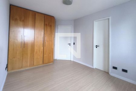 Suíte de apartamento para alugar com 3 quartos, 160m² em Água Verde, Curitiba