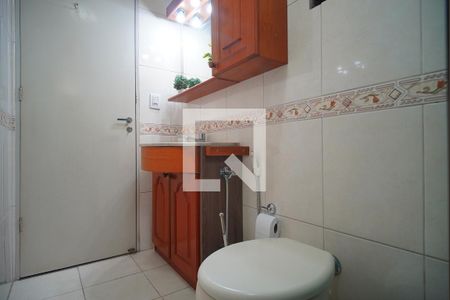 Banheiro de apartamento à venda com 2 quartos, 56m² em Ouro Branco, Novo Hamburgo