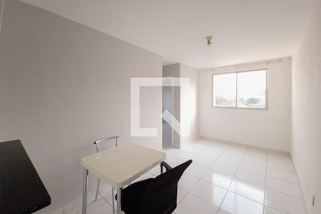 Sala de apartamento para alugar com 2 quartos, 45m² em Jardim California, Jacareí