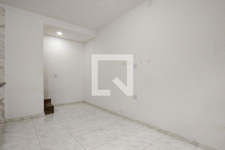 Sala de casa de condomínio para alugar com 2 quartos, 65m² em Vila Caiçara, Praia Grande