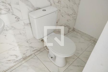 Lavabo de casa de condomínio para alugar com 2 quartos, 65m² em Vila Caiçara, Praia Grande