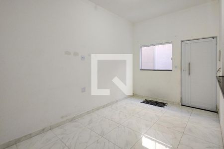 Sala de casa de condomínio para alugar com 2 quartos, 65m² em Vila Caiçara, Praia Grande