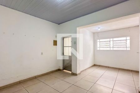 Sala de casa de condomínio à venda com 2 quartos, 150m² em Vila Monumento, São Paulo