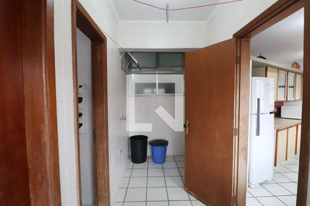 Apartamento para alugar com 142m², 3 quartos e 2 vagas Apartamento para alugar com 142m², 3 quartos e 2 vagasÁrea de Serviço