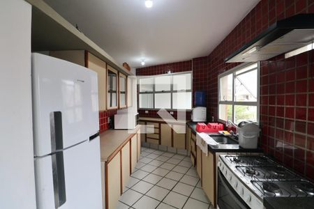 Apartamento para alugar com 142m², 3 quartos e 2 vagas Apartamento para alugar com 142m², 3 quartos e 2 vagasCozinha