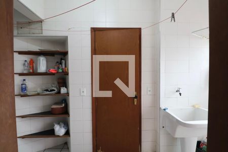 Apartamento para alugar com 142m², 3 quartos e 2 vagas Apartamento para alugar com 142m², 3 quartos e 2 vagasÁrea de Serviço