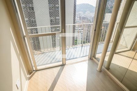 Sala de apartamento à venda com 2 quartos, 73m² em Botafogo, Rio de Janeiro