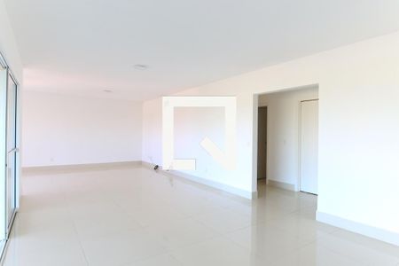 Apartamento para alugar com 4 quartos, 260m² em Jardim das Colinas, São José dos Campos