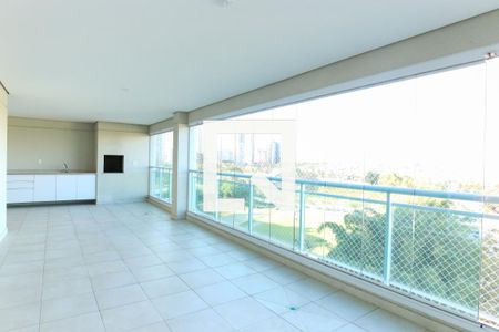 Apartamento para alugar com 4 quartos, 260m² em Jardim das Colinas, São José dos Campos