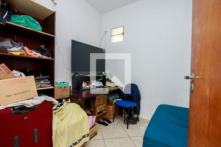 Quarto 2 de casa à venda com 8 quartos, 305m² em Jardim Monte Azul, São Paulo