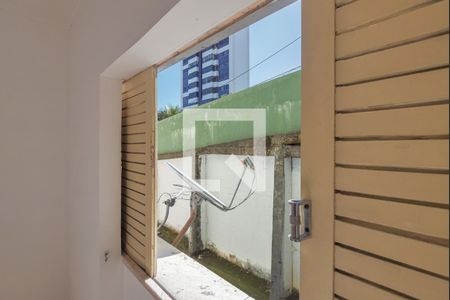 Vista da sala de apartamento para alugar com 3 quartos, 105m² em Pituba, Salvador