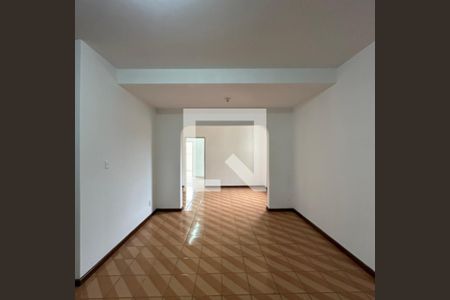 Sala de casa para alugar com 4 quartos, 140m² em Jardim Santos Dumont, São Paulo