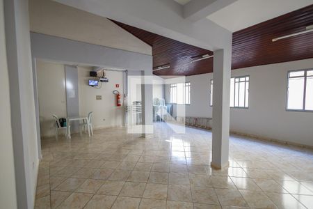 Apartamento para alugar com 75m², 2 quartos e 1 vaga Apartamento para alugar com 75m², 2 quartos e 1 vagaÁrea comum - Salão de festas