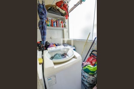 Apartamento para alugar com 75m², 2 quartos e 1 vaga Apartamento para alugar com 75m², 2 quartos e 1 vagaCozinha e Área de Serviço