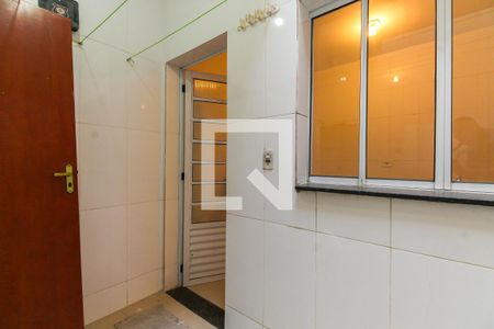 Casa de condomínio à venda com 40m², 2 quartos e 1 vaga Casa de condomínio à venda com 40m², 2 quartos e 1 vagaÁrea de Serviço