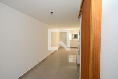 Sala de casa de condomínio à venda com 2 quartos, 78m² em Vila Romano, São Paulo