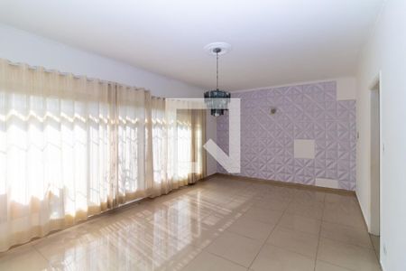 Sala de casa à venda com 3 quartos, 300m² em Vila Ivone, São Paulo