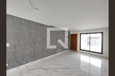 Sala de casa à venda com 3 quartos, 108m² em Jardim Sabara, São Paulo