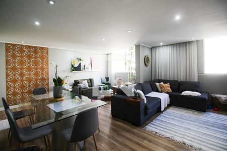 Apartamento à venda com 96m², 2 quartos e 1 vagaSala