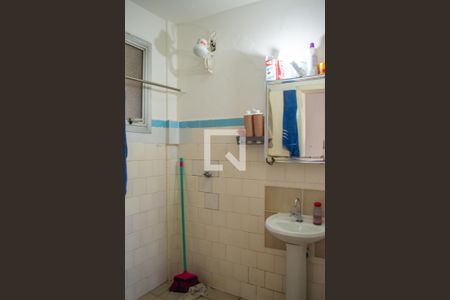 Banheiro de apartamento à venda com 1 quarto, 23m² em Centro Histórico, Porto Alegre