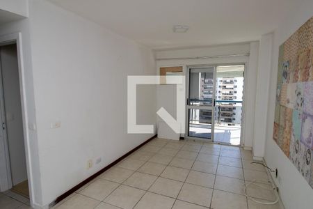 Sala de apartamento para alugar com 2 quartos, 82m² em Barra da Tijuca, Rio de Janeiro