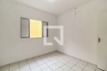 Quarto de casa para alugar com 3 quartos, 175m² em Vila Carmosina, São Paulo