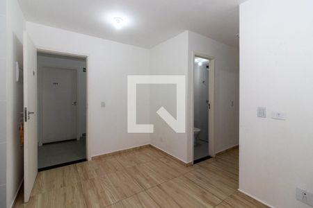 Sala de apartamento para alugar com 2 quartos, 42m² em Jardim da Gloria, Cotia