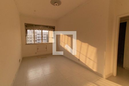 Sala de apartamento à venda com 2 quartos, 71m² em Icaraí, Niterói