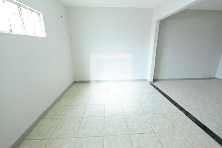 Sala de casa para alugar com 3 quartos, 150m² em Loteamento Celina Park, Goiânia