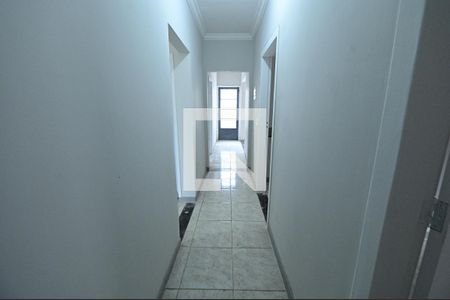 Corredor de casa para alugar com 3 quartos, 150m² em Loteamento Celina Park, Goiânia