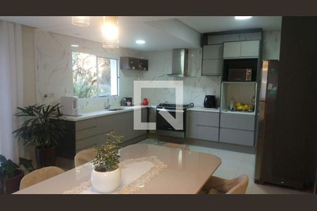 Casa à venda com 4 quartos, 300m² em Planalto Paulista, São Paulo