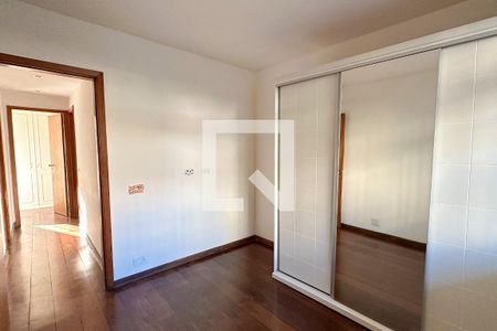 Quarto 01 de apartamento à venda com 3 quartos, 120m² em Laranjeiras, Rio de Janeiro