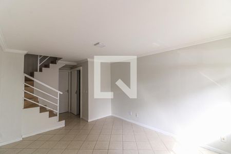 Sala de casa de condomínio para alugar com 3 quartos, 116m² em Vargem Pequena, Rio de Janeiro