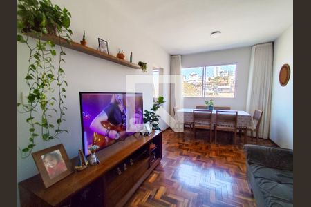 Sala de apartamento à venda com 2 quartos, 88m² em Sagrada Família, Belo Horizonte