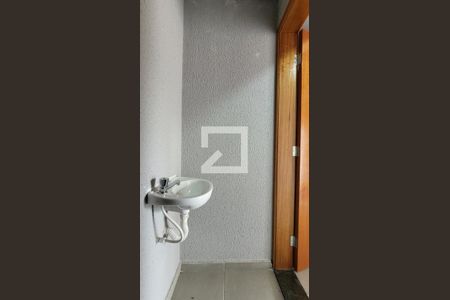 Banheiro de serviço de apartamento à venda com 2 quartos, 88m² em Vila Guarani, Santo André