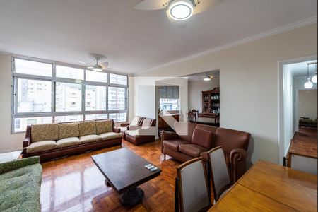 Sala de apartamento para alugar com 3 quartos, 150m² em Gonzaga, Santos