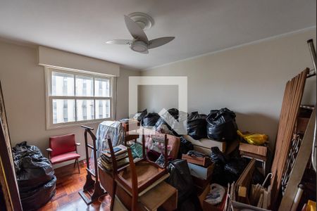 Suíte de apartamento para alugar com 3 quartos, 150m² em Gonzaga, Santos