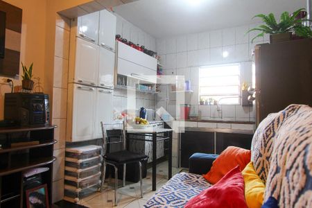 Casa à venda com 70m², 3 quartos e 1 vagaSala