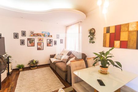 Sala  de apartamento à venda com 3 quartos, 210m² em Nova Floresta, Belo Horizonte