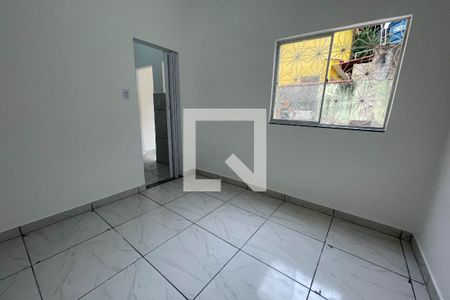 Quarto de casa para alugar com 1 quarto, 35m² em Vila São Luís, Duque de Caxias