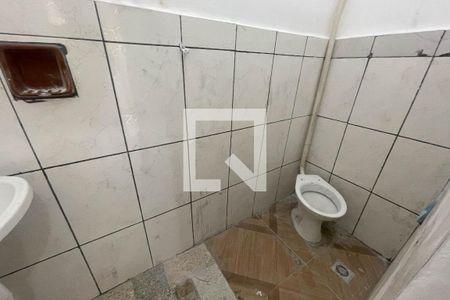 Banheiro de casa para alugar com 1 quarto, 35m² em Vila São Luís, Duque de Caxias