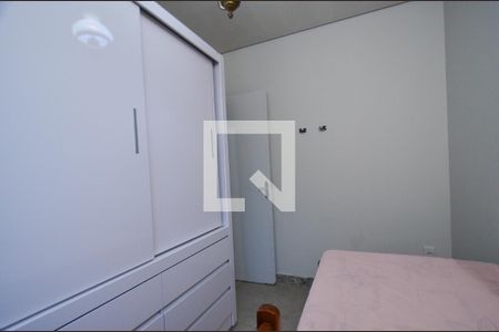 Quarto 2 de apartamento para alugar com 2 quartos, 45m² em Horto Florestal, Belo Horizonte