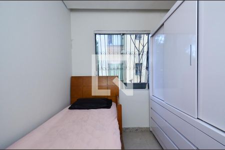 Quarto 2 de apartamento para alugar com 2 quartos, 45m² em Horto Florestal, Belo Horizonte