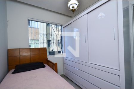 Quarto 2 de apartamento para alugar com 2 quartos, 45m² em Horto Florestal, Belo Horizonte